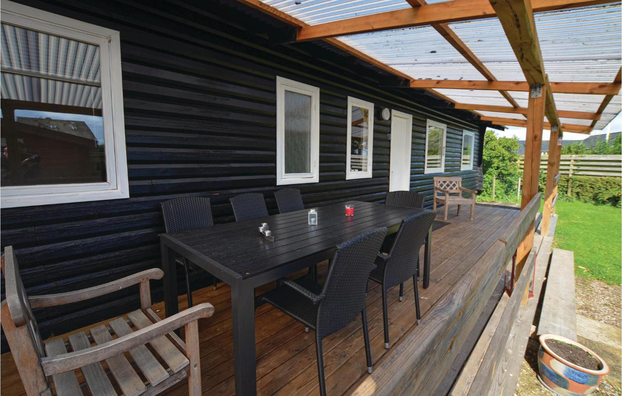 Stunning Home In Augustenborg With Kitchen Exterior foto